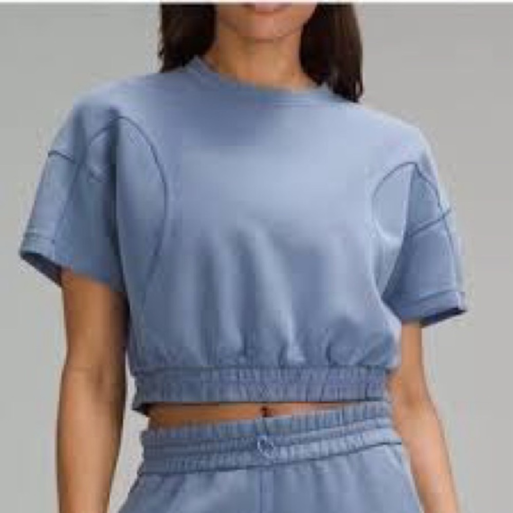lululemon athletica softstreme gathered tshirt Light Blue Crop Top size 4